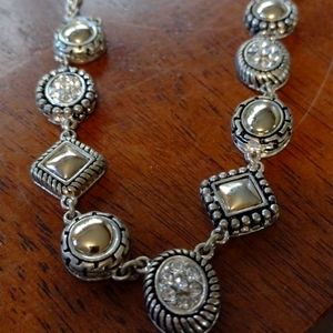 🌟 Necklace with lots of deco style